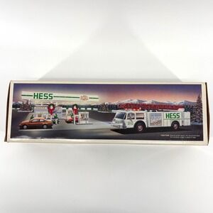 1989 Hess Fire Truck Bank Dual Sound Siren Vintage Toy New in Original Box NIB